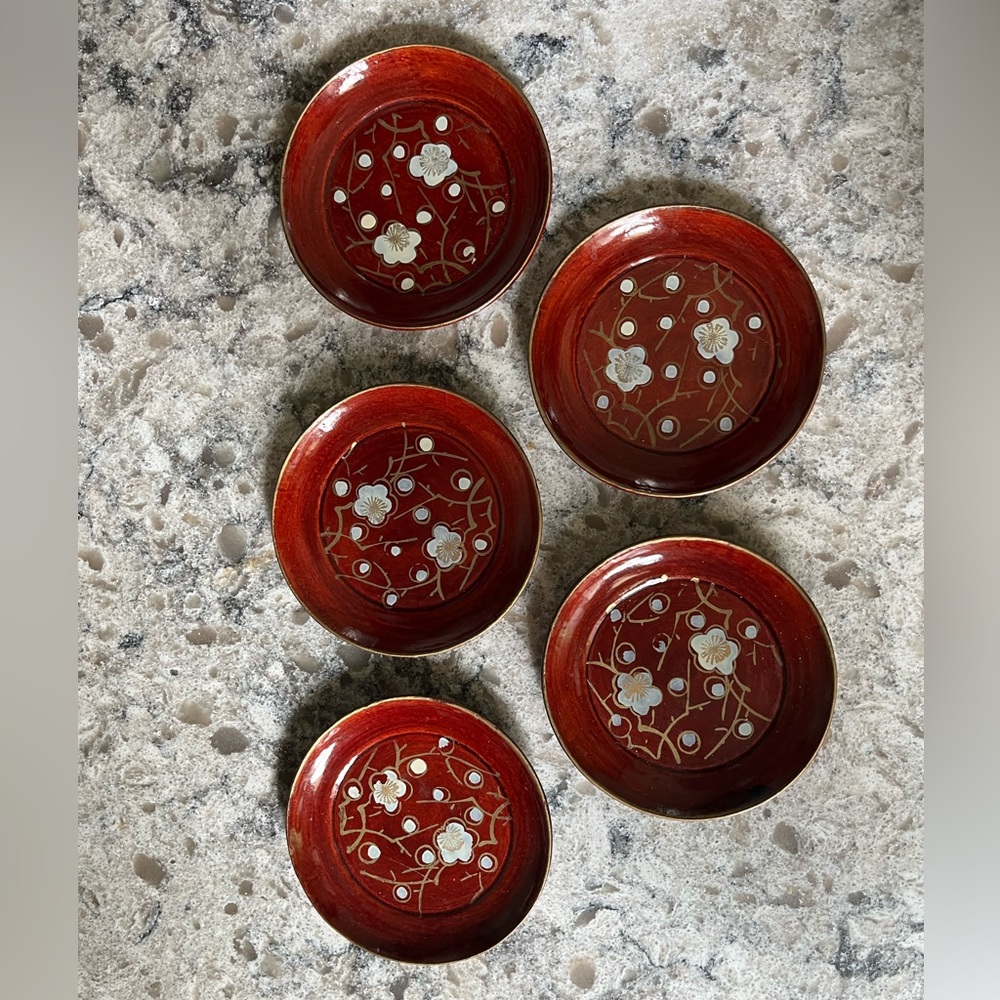 Vintage Lacquerware Stackable Coasters